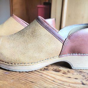 Dansko Brenna Burnished Tan Closed Back Clogs, size 39